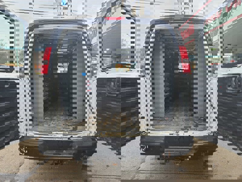 Used 2017 GMC Savana 2500 2500 3DR EXTENDED CARGO VAN/V8 image 18