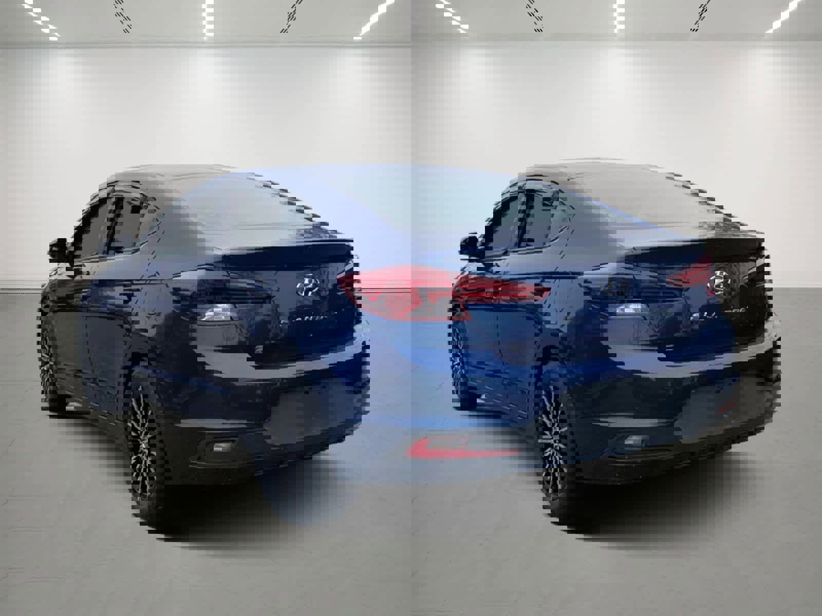 Used 2020 Hyundai Elantra SE image 4