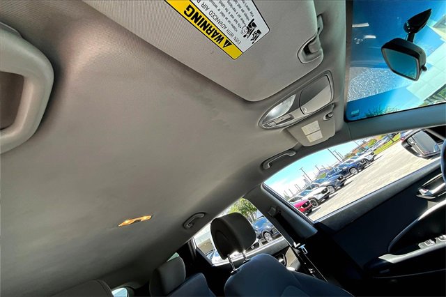 Used 2018 Hyundai Santa Fe Sport image 24