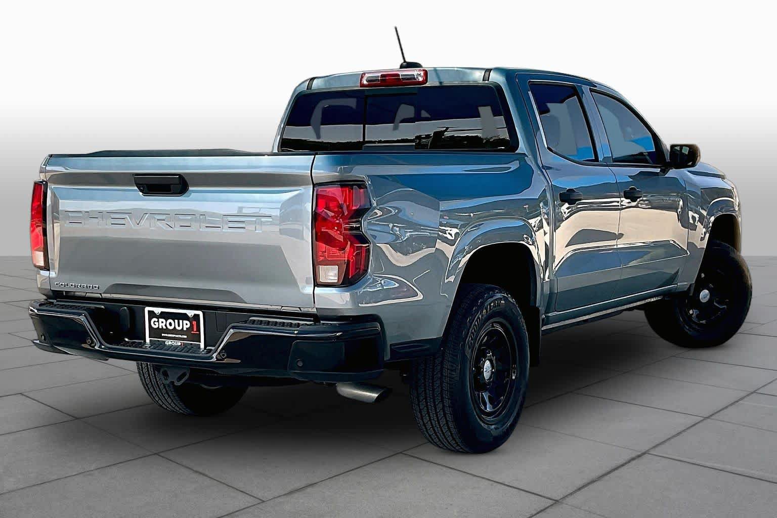 Used 2026 Chevrolet Colorado W/T RWD image 12