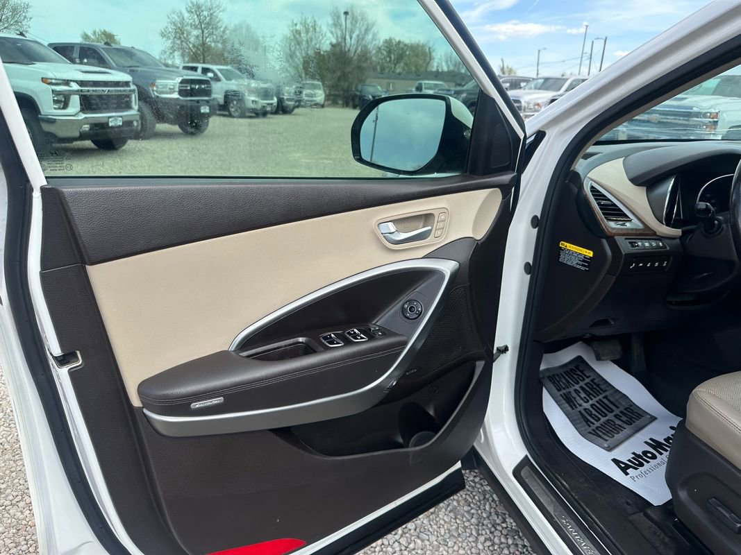 Used 2019 Hyundai Santa Fe XL AWD/4WD image 34