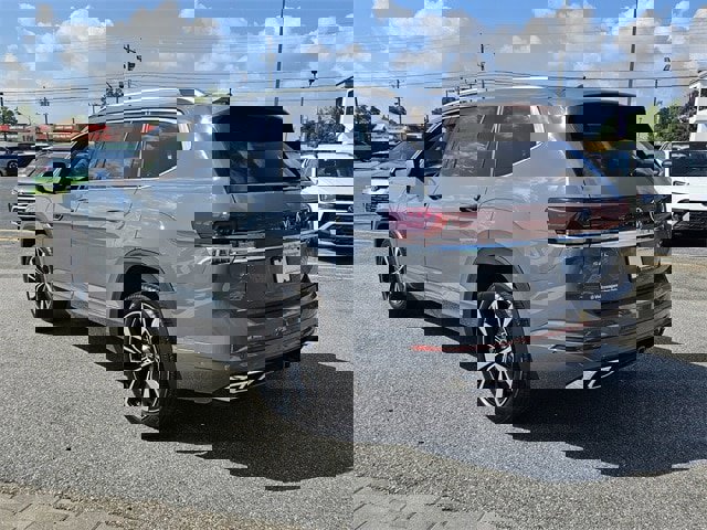 New 2026 Volkswagen Atlas SEL Premium R-Line image 9
