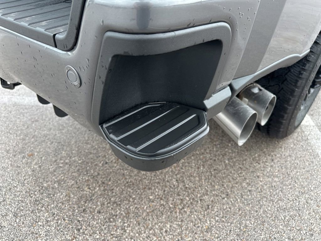 New 2026 Ford F250 Lariat w/ Black Appearance Package image 41