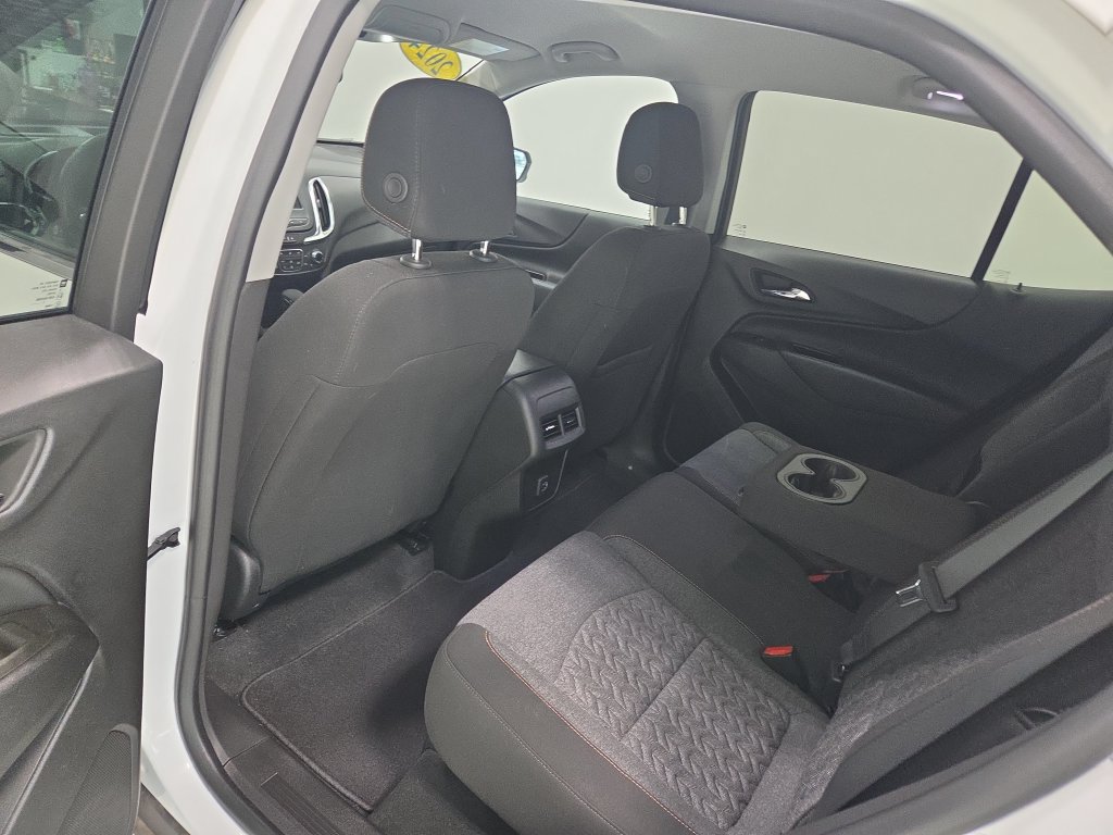 Used 2024 Chevrolet Equinox LT AWD/4WD image 24
