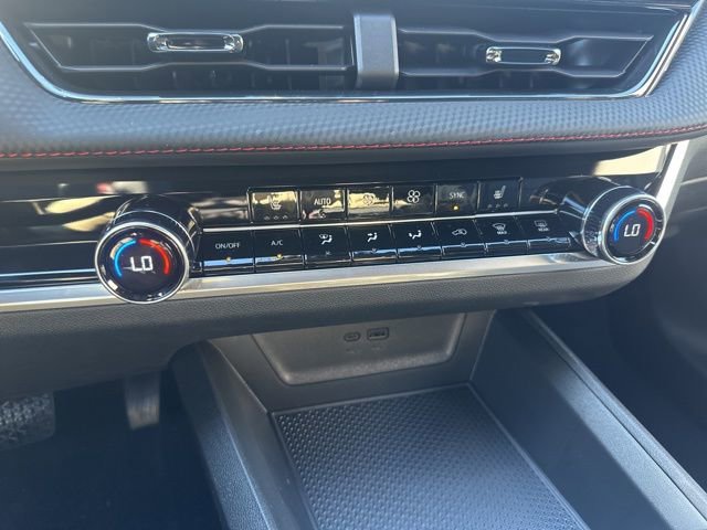 New 2026 Chevrolet Equinox RS image 25