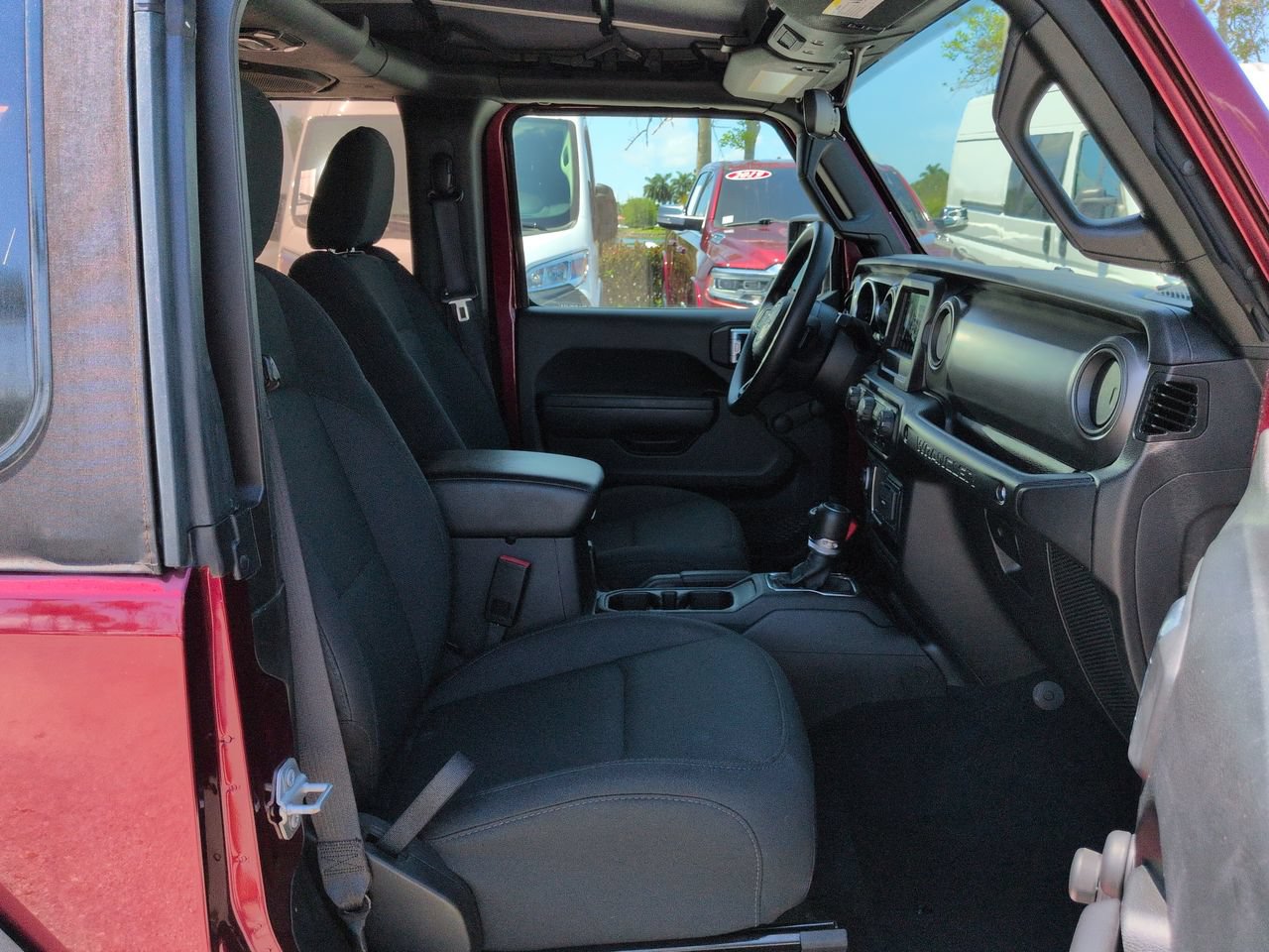 Used 2022 Jeep Wrangler Sport AWD/4WD image 13