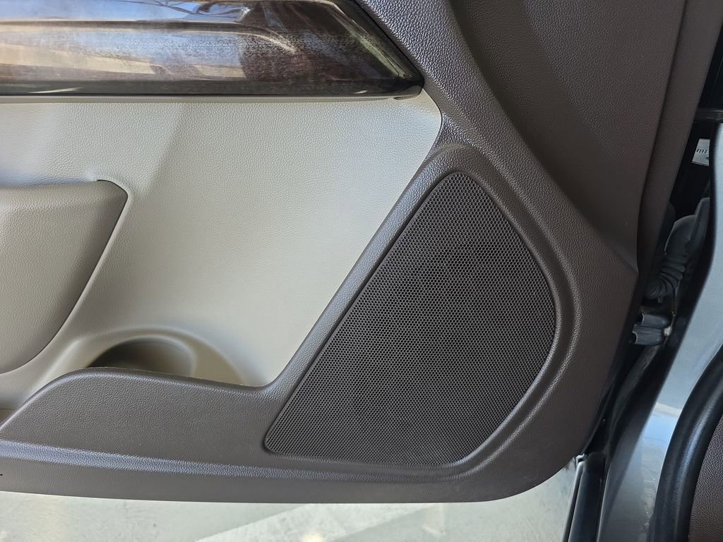 Used 2019 GMC Canyon SLT w/ Driver Alert Package image 24