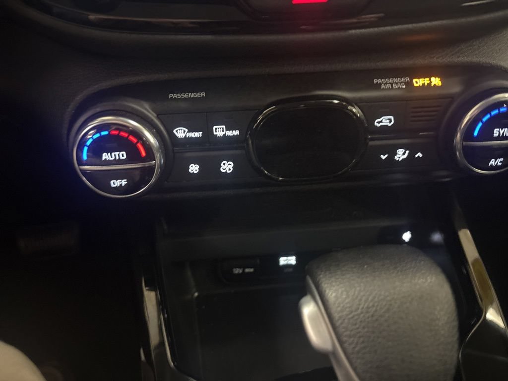 Used 2024 Kia Soul S FWD image 12