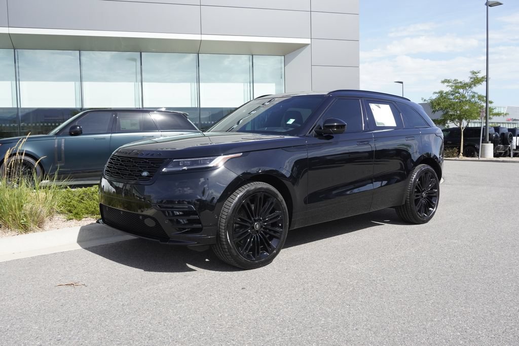 Used 2026 Land Rover Range Rover Velar Dynamic SE AWD/4WD image 3