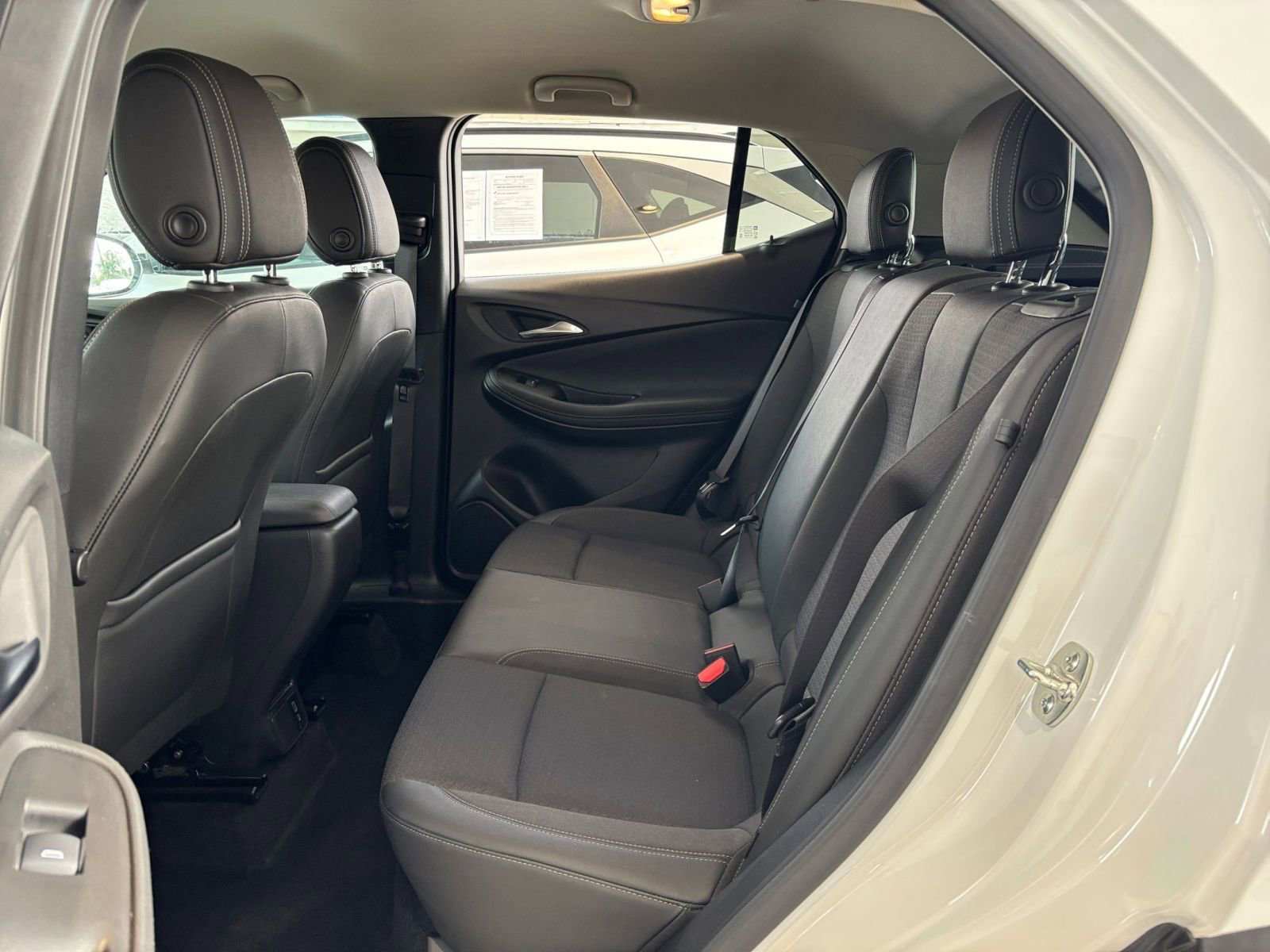 Used 2025 Buick Encore GX Preferred FWD image 25