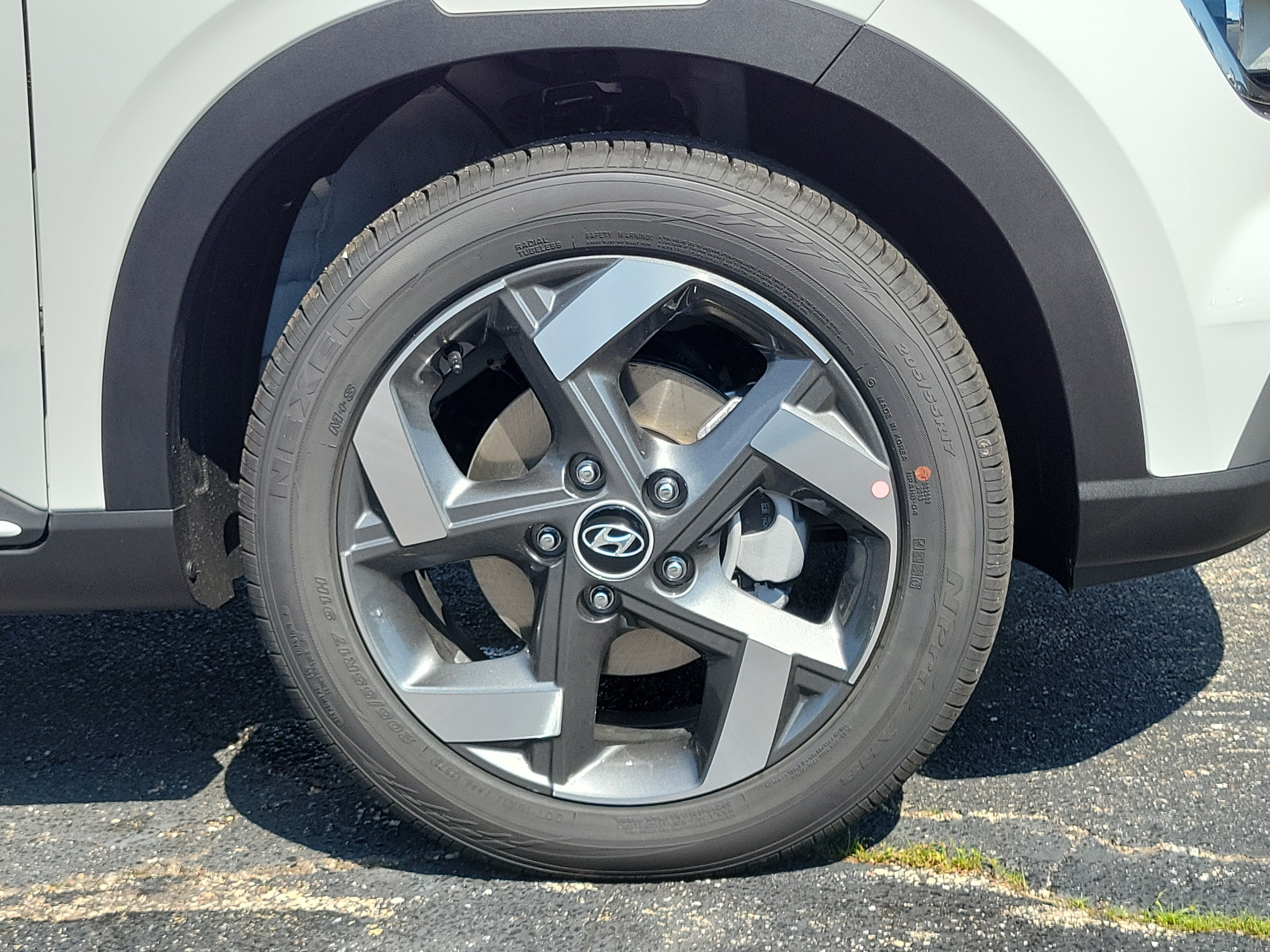 New 2026 Hyundai Venue SEL FWD image 5