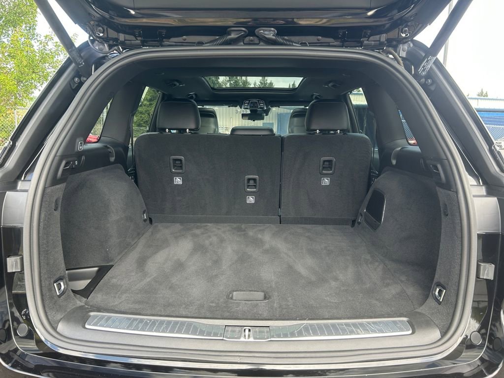 Used 2022 Jeep Grand Cherokee Overland w/ Adv Protech Group III image 24