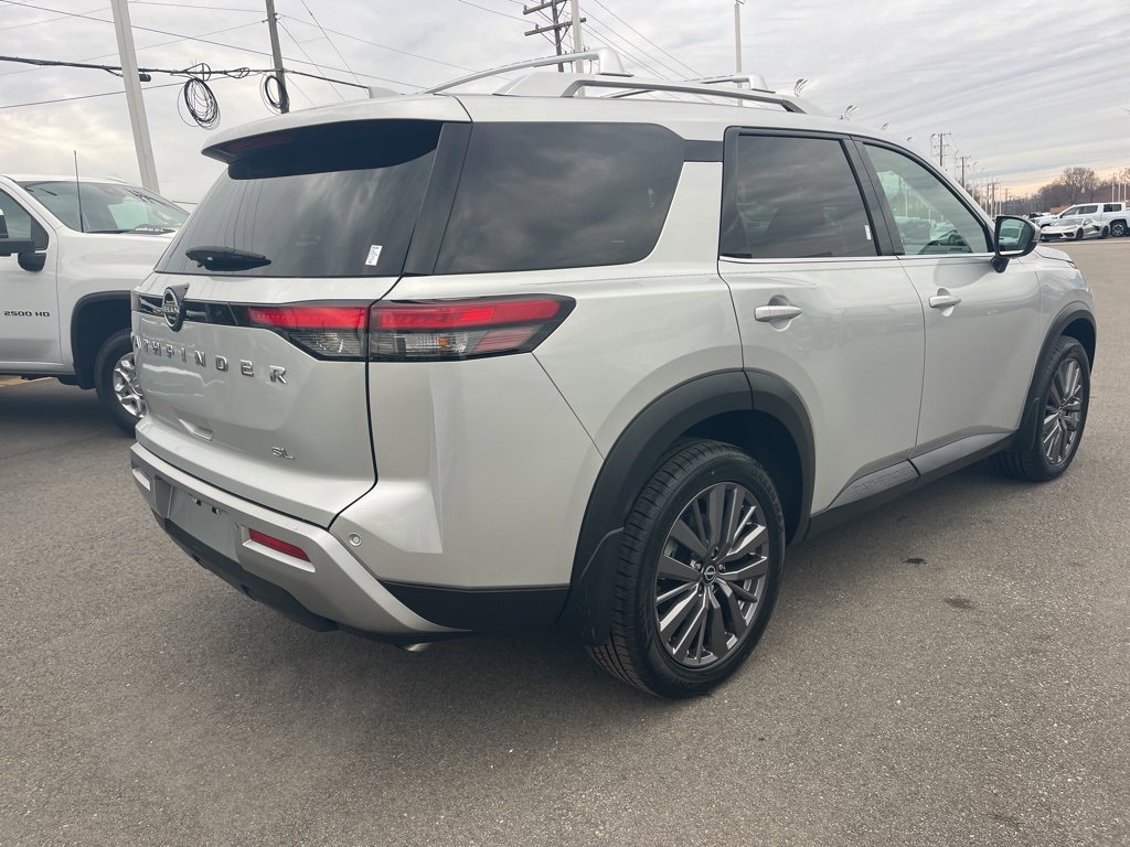 Used 2023 Nissan Pathfinder SL w/ SL Premium Package image 5