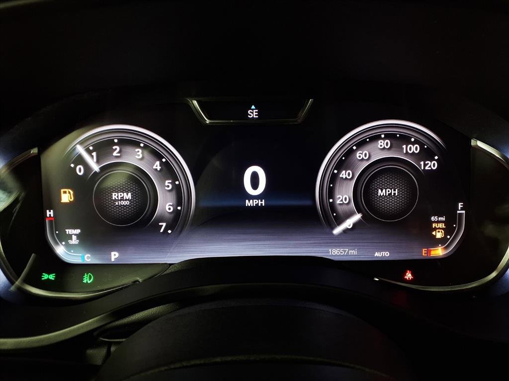 Used 2025 RAM 1500 Laramie w/ Night Edition image 17