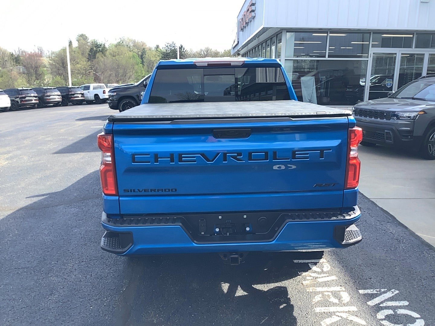 Used 2023 Chevrolet Silverado 1500 RST w/ Convenience Package II AWD/4WD image 4