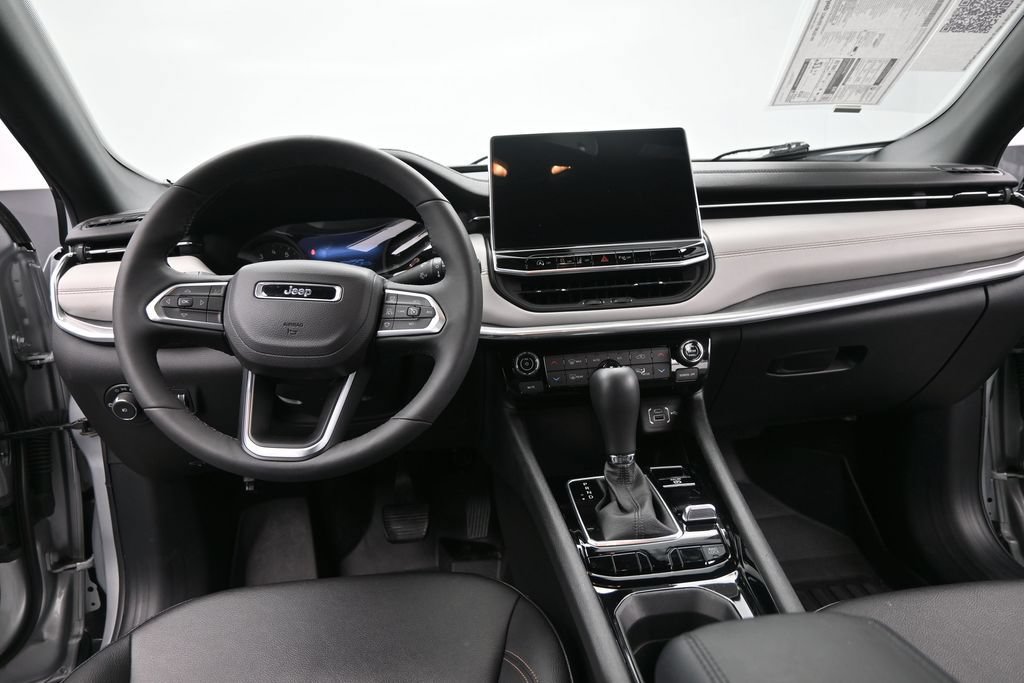 Used 2024 Jeep Compass Limited AWD/4WD image 25