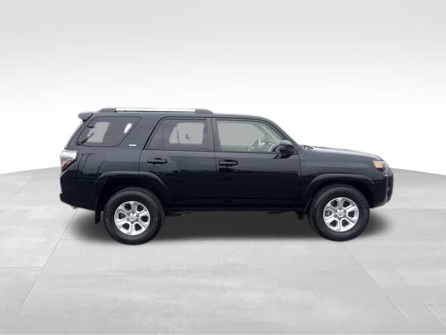 Used 2022 Toyota 4Runner SR5 RWD image 6