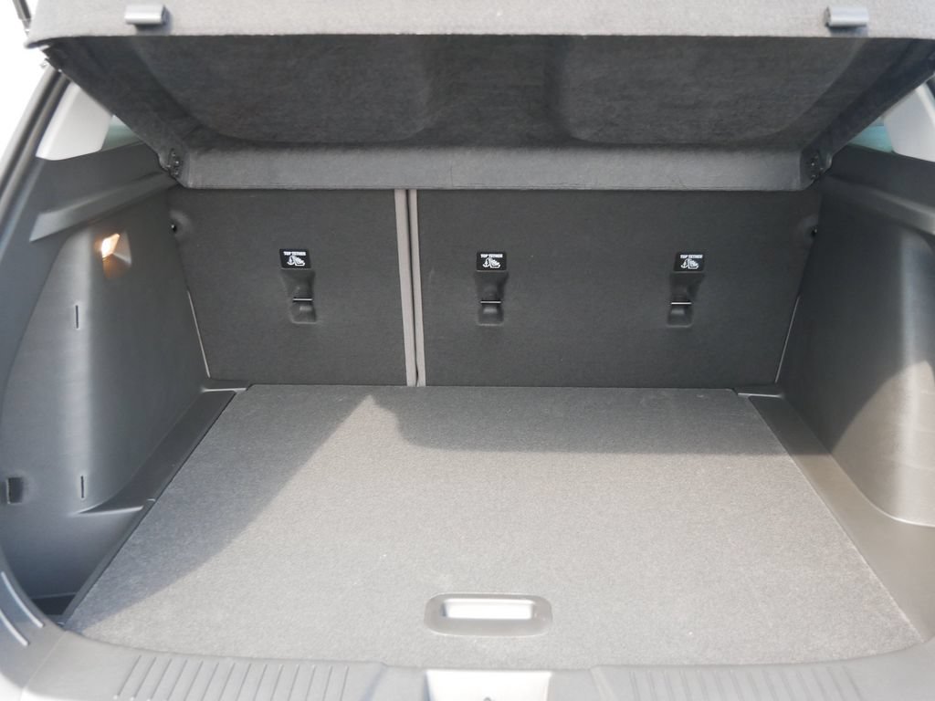 New 2026 Chevrolet Trax ACTIV w/ Sunroof Package FWD image 9