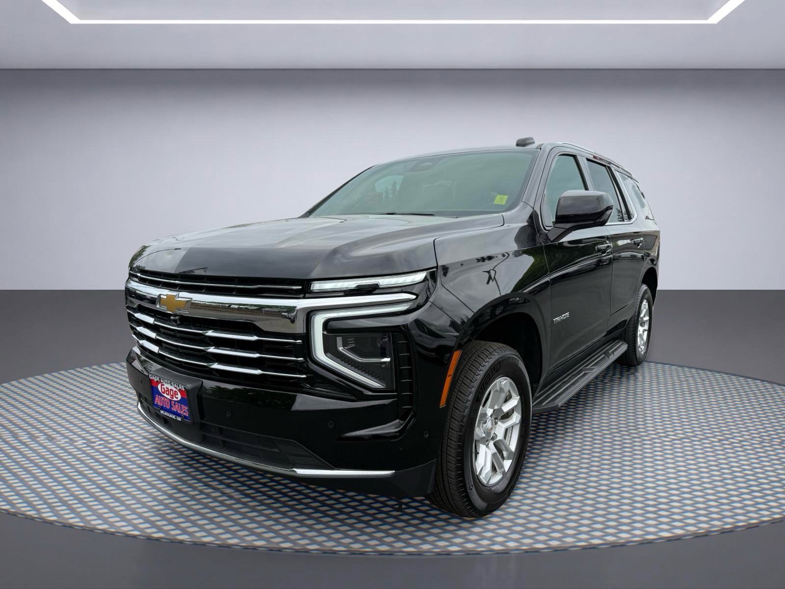 Used 2025 Chevrolet Tahoe LT AWD/4WD image 2