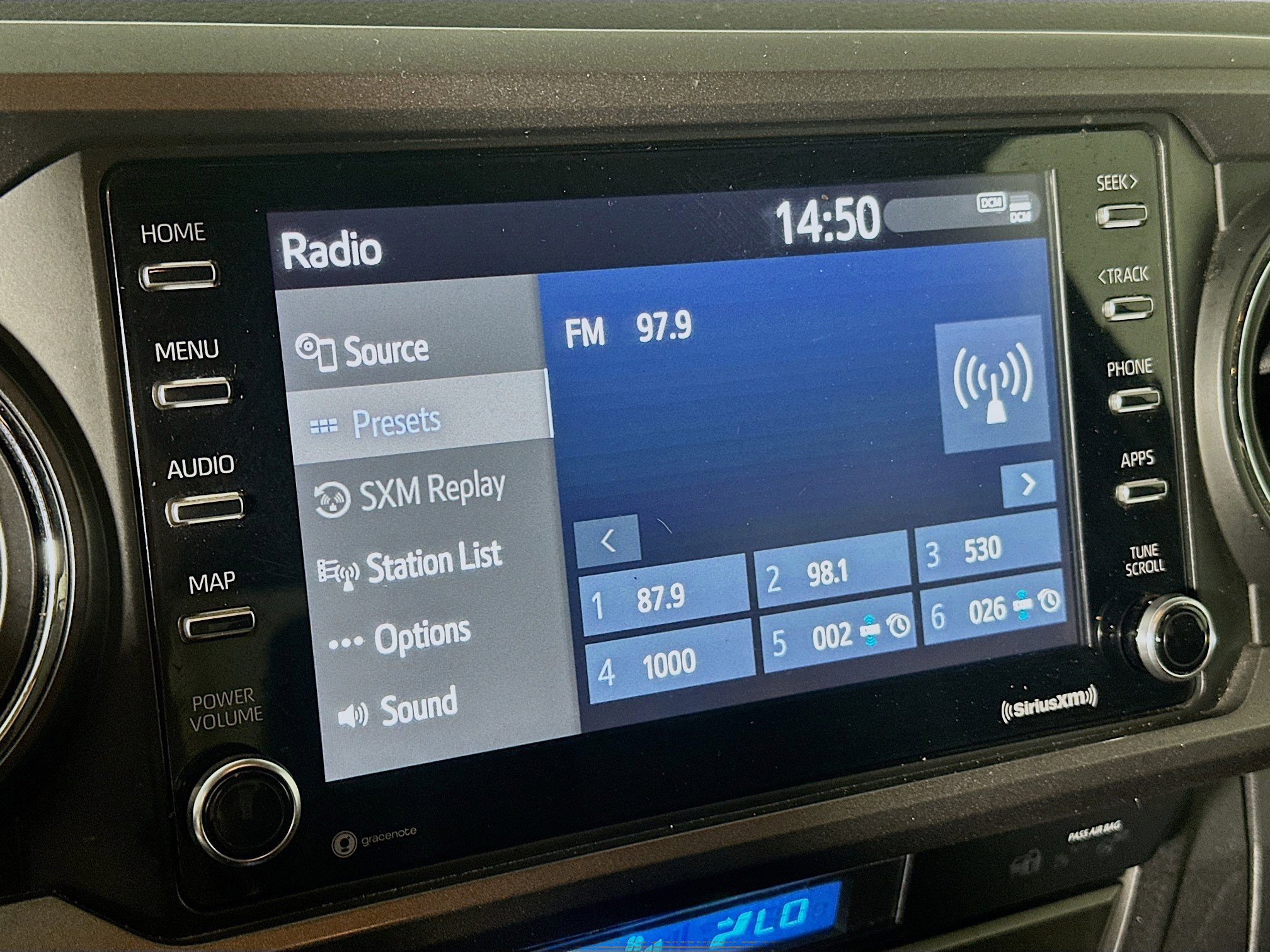 Used 2022 Toyota Tacoma TRD Off-Road image 19