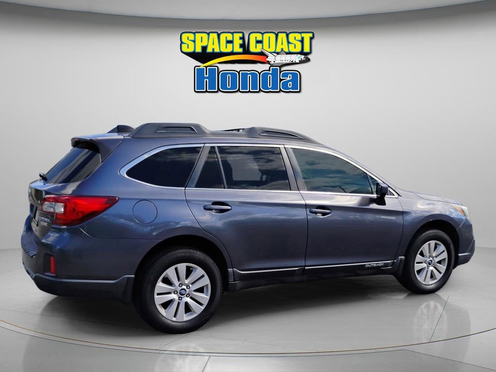 Used 2017 Subaru Outback 2.5i Premium image 9