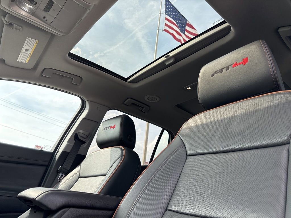 Used 2023 GMC Acadia AT4 w/ Technology Package image 17