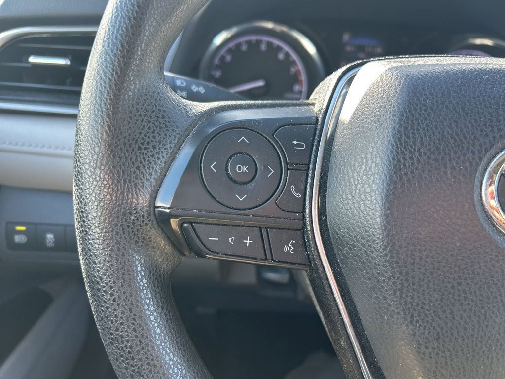 Used 2019 Toyota Camry LE w/ Convenience Package image 7