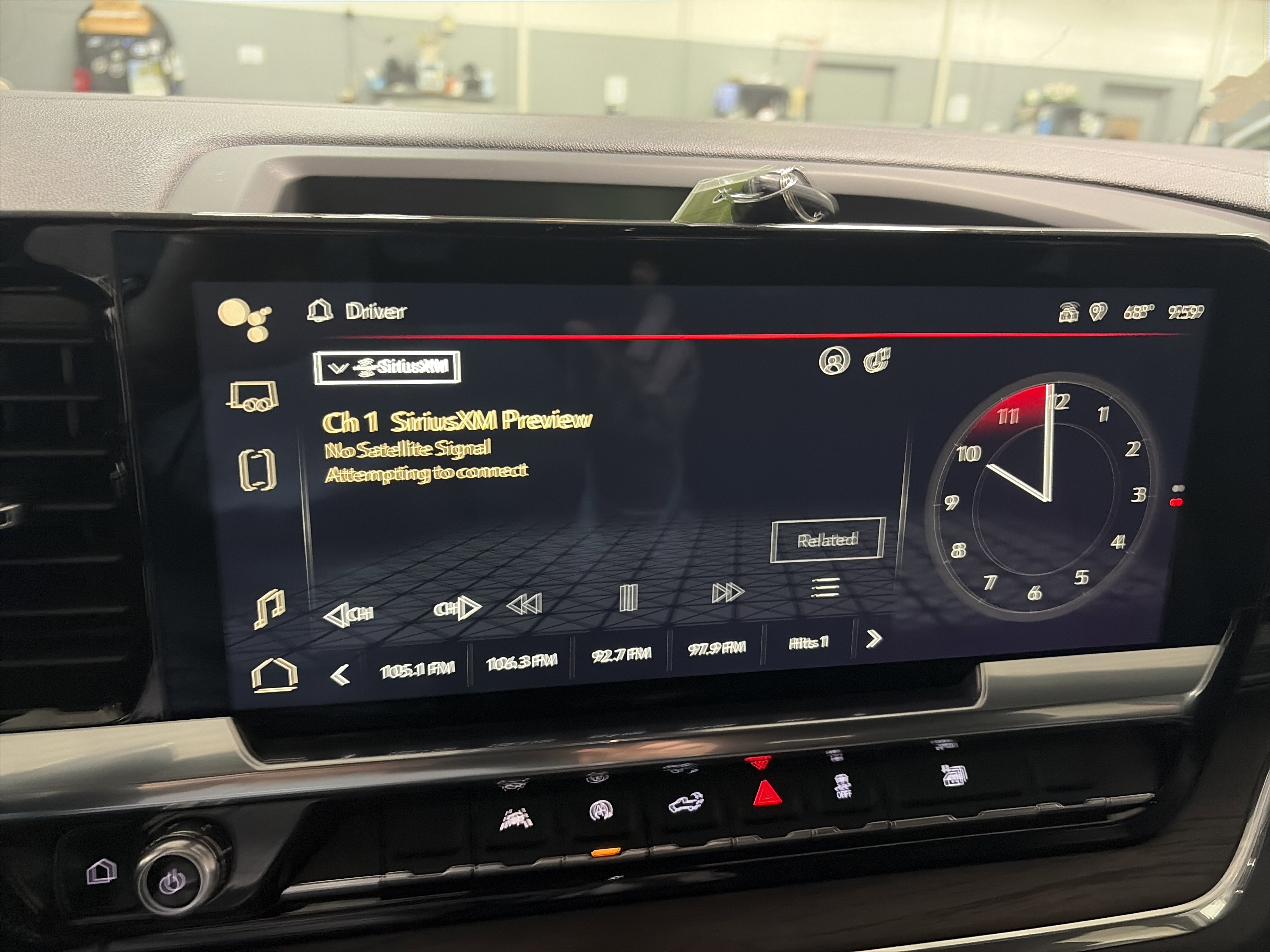 Used 2024 GMC Sierra 1500 SLT image 17