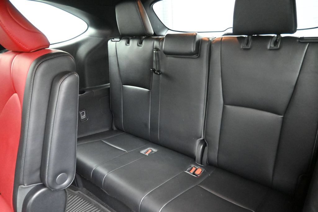 Used 2021 Toyota Highlander XSE FWD image 15