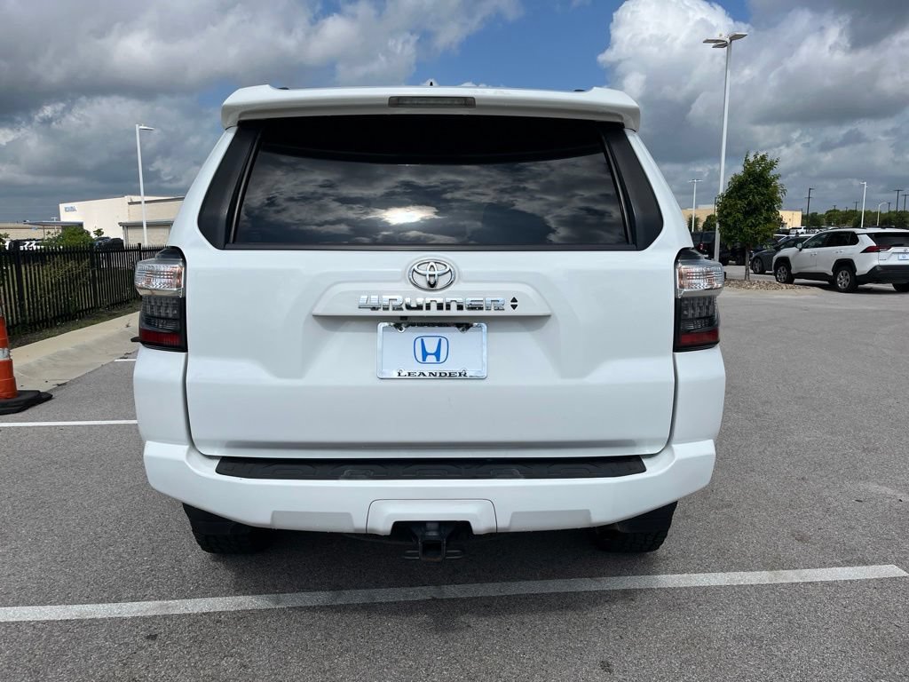 Used 2021 Toyota 4Runner SR5 AWD/4WD image 5
