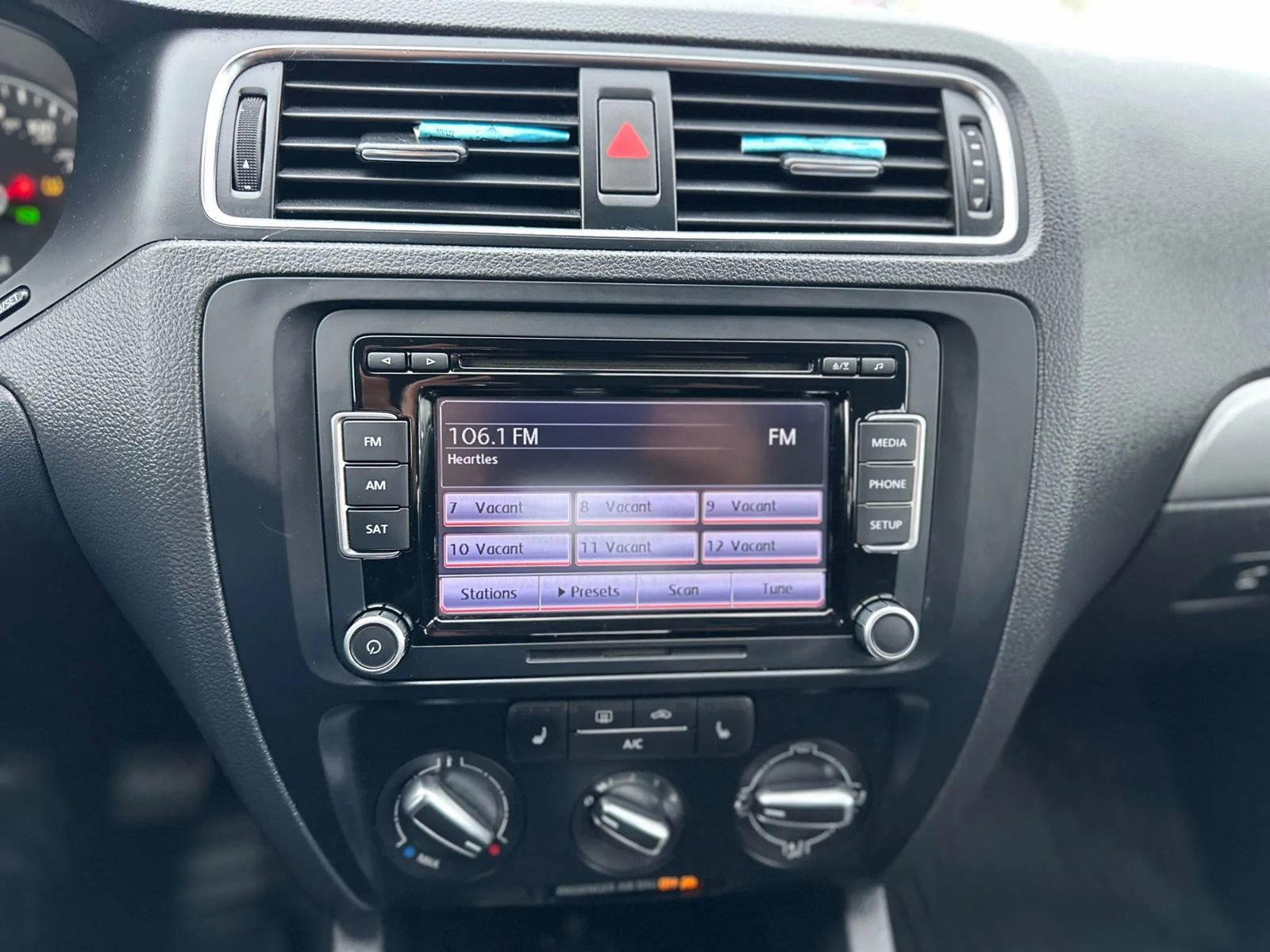 Used 2014 Volkswagen Jetta SE image 11