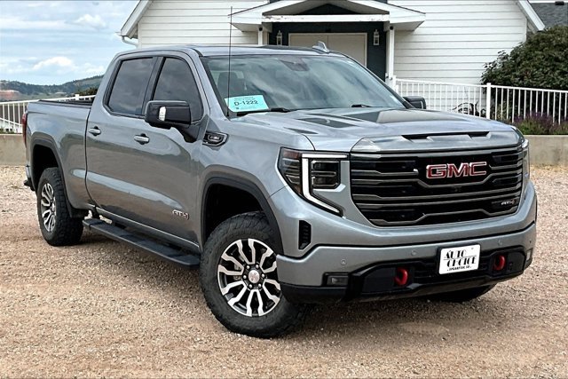 Used 2023 GMC Sierra 1500 AT4 w/ AT4 Preferred Package image 3