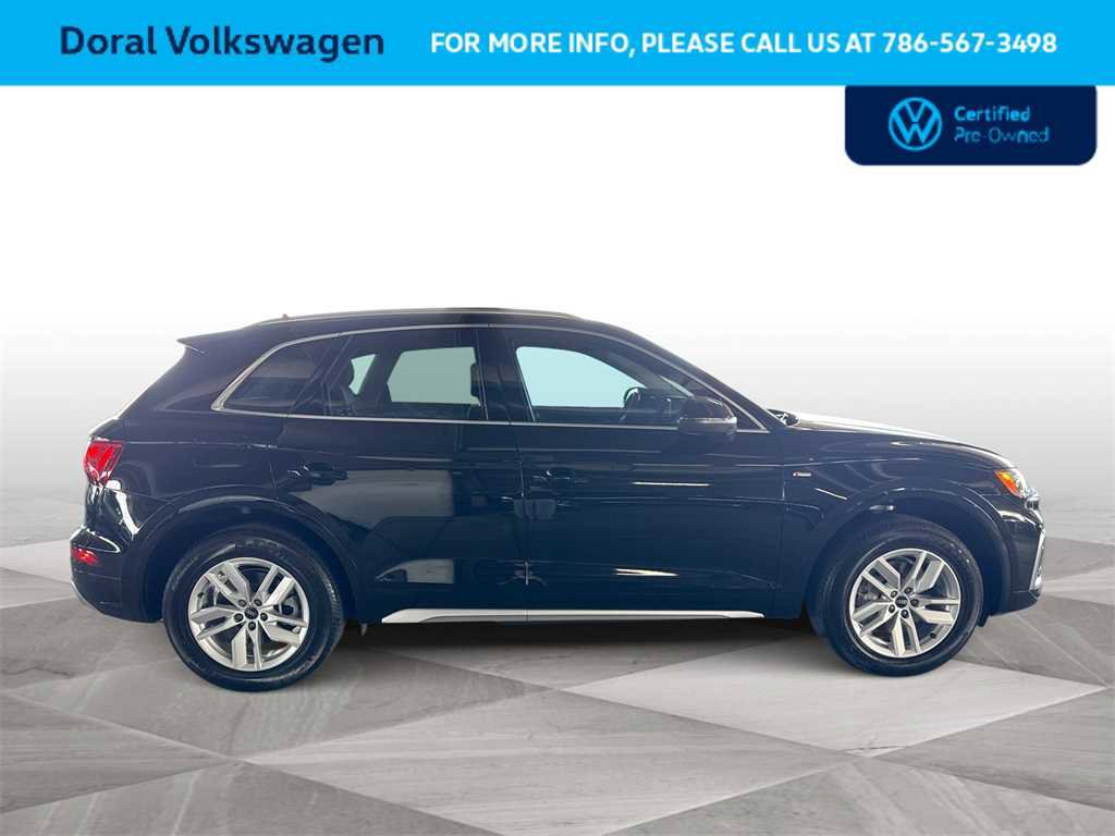 Used 2023 Audi Q5 2.0T Premium w/ Convenience Package image 9