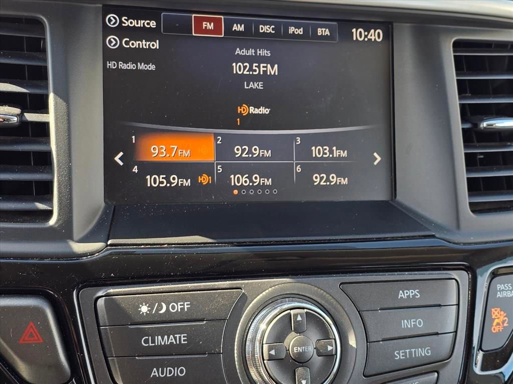 Used 2019 Nissan Pathfinder S image 4