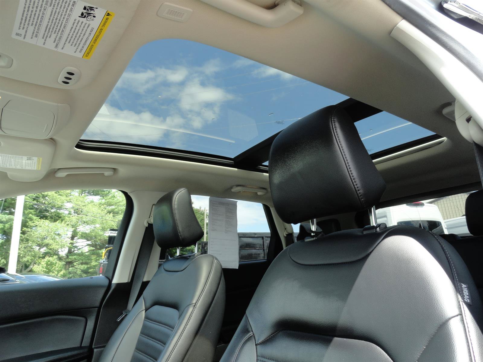 Used 2023 Ford Edge SEL w/ Convenience Package AWD/4WD image 12