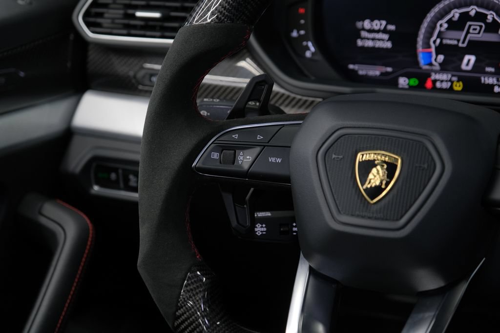 Used 2021 Lamborghini Urus AWD/4WD image 60