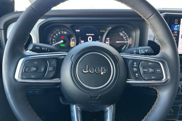 Used 2024 Jeep Wrangler Unlimited Sahara AWD/4WD image 26