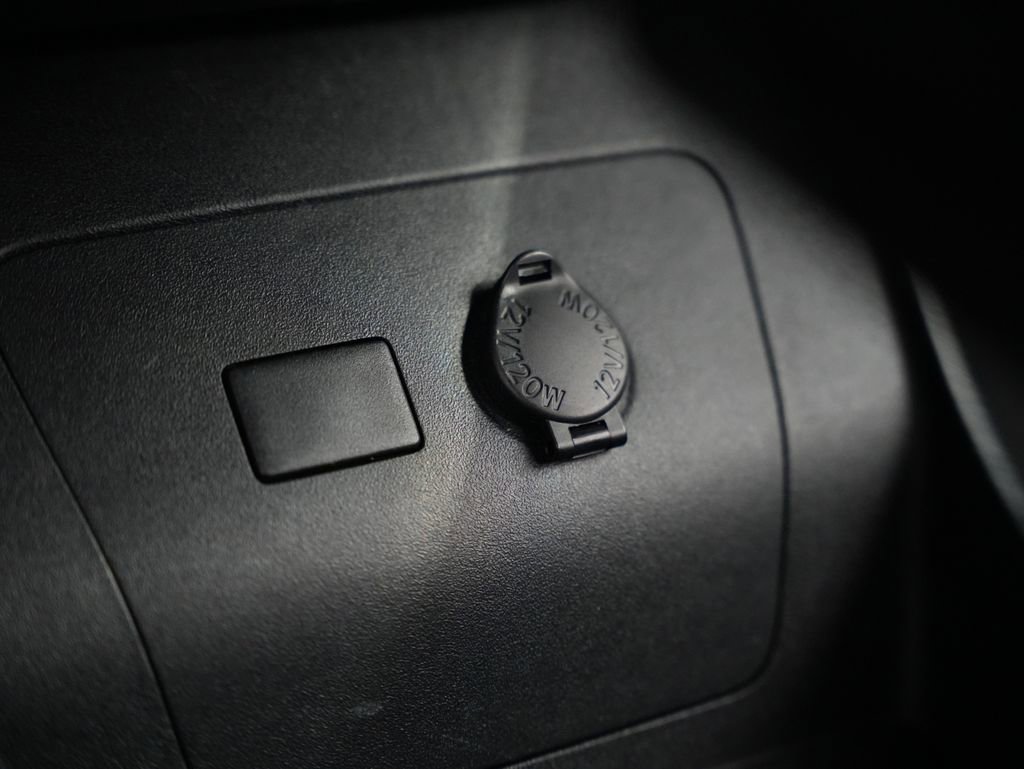 Used 2012 Toyota Prius Three image 29