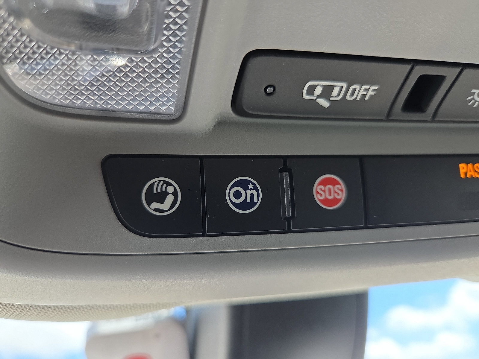 Used 2018 Chevrolet Equinox LT FWD image 20