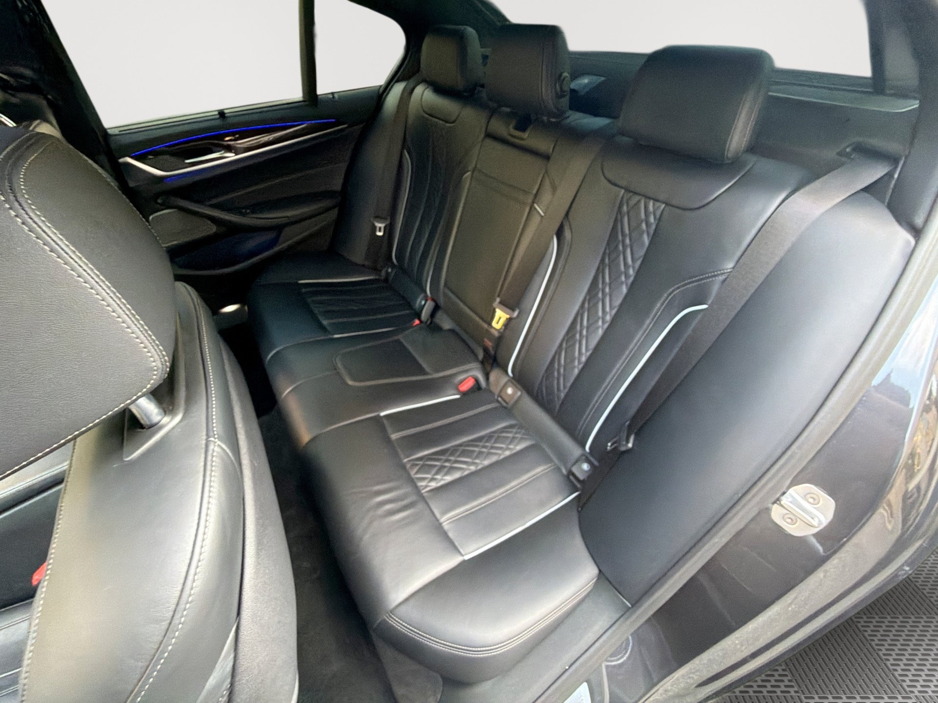 Used 2019 BMW M550i xDrive w/ Premium Package AWD/4WD image 26