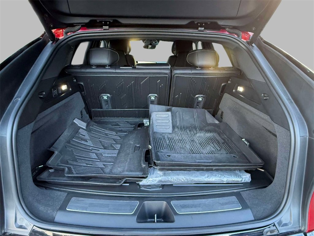 Used 2025 Cadillac Lyriq Luxury w/ LPO, Floor Liner Package image 17