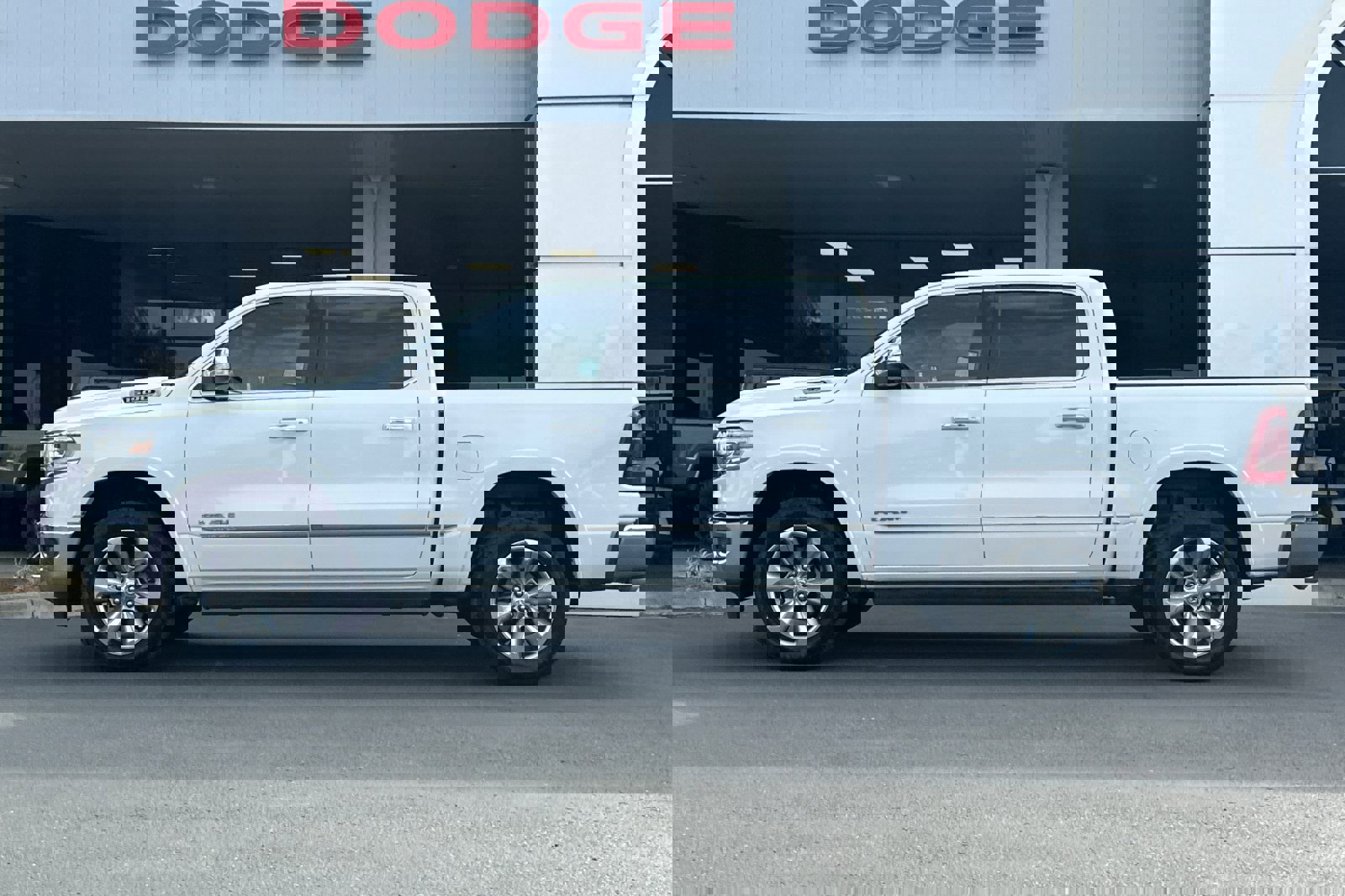 Used 2022 RAM 1500 Limited image 7