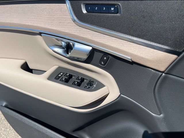 New 2026 Volvo XC90 B5 Core AWD/4WD image 22