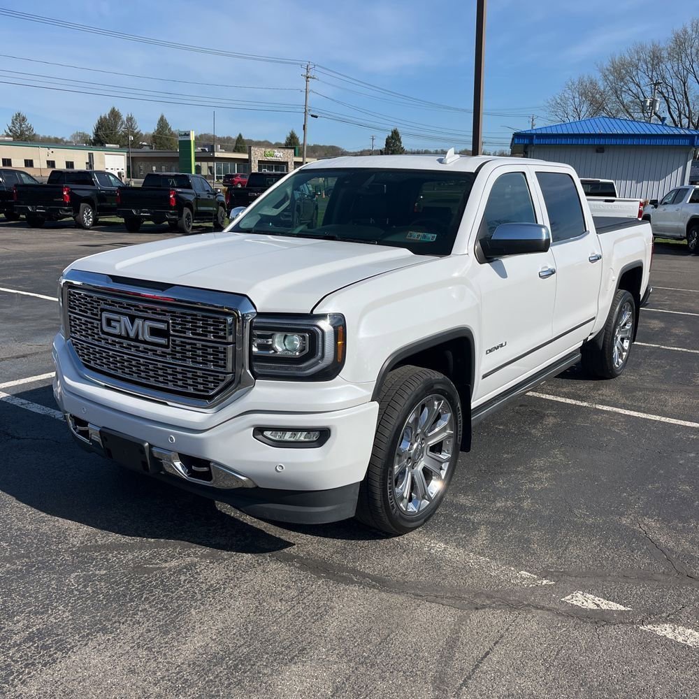 Used 2017 GMC Sierra 1500 Denali w/ Denali Ultimate Package AWD/4WD image 2