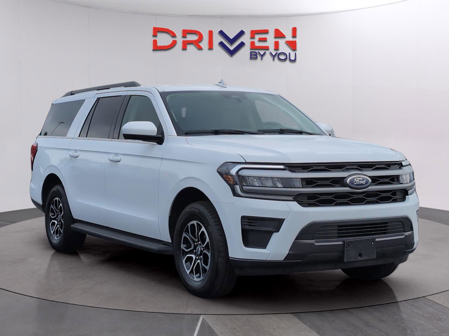 Used 2024 Ford Expedition Max XLT image 7