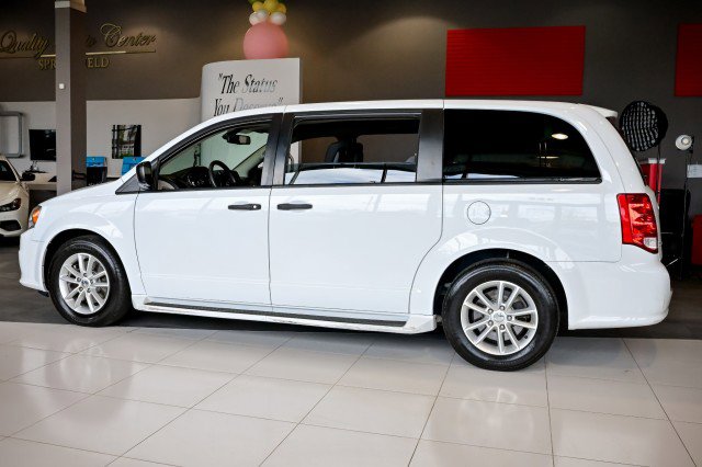 Used 2019 Dodge Grand Caravan SE FWD image 8