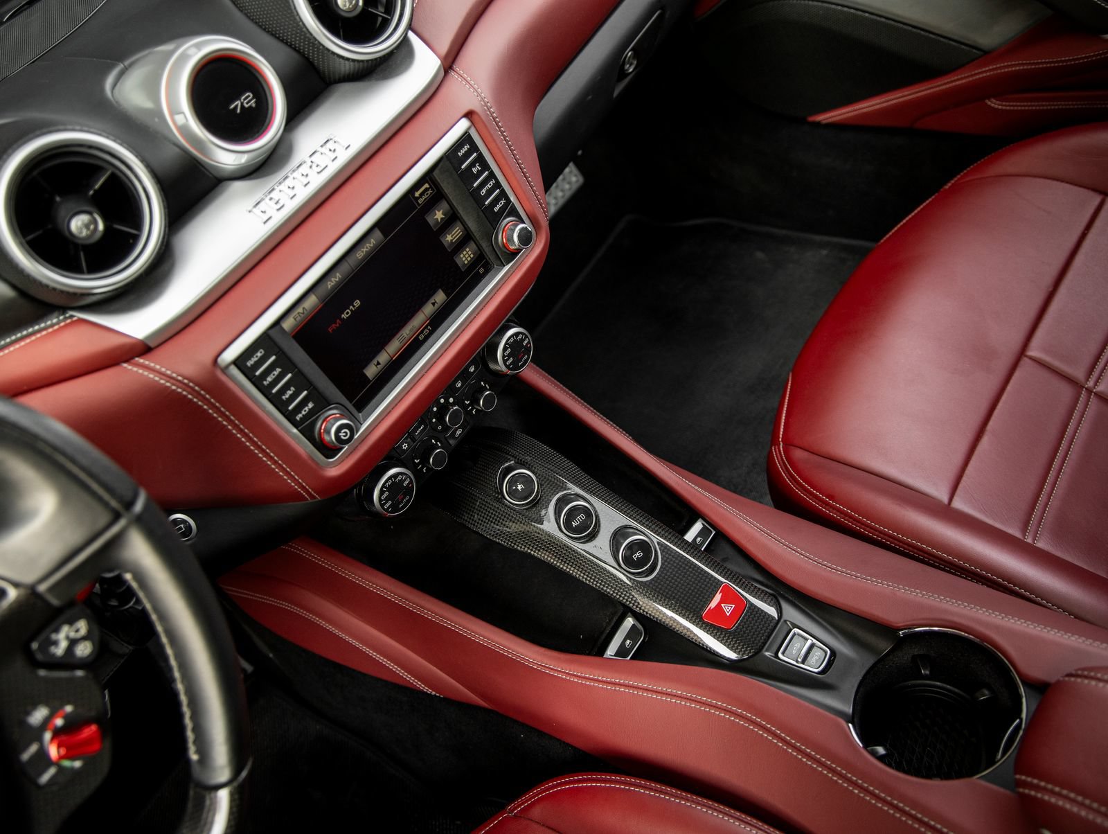 Used 2016 Ferrari California T RWD image 36