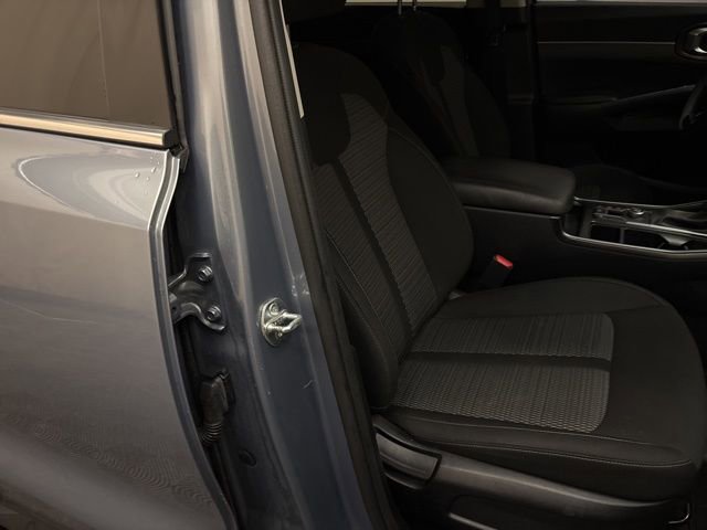 Certified 2024 Kia Sorento LX image 22