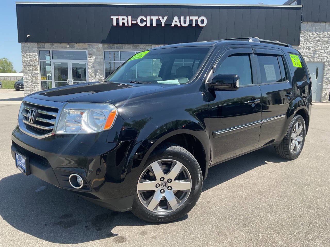Used 2013 Honda Pilot Touring image 1
