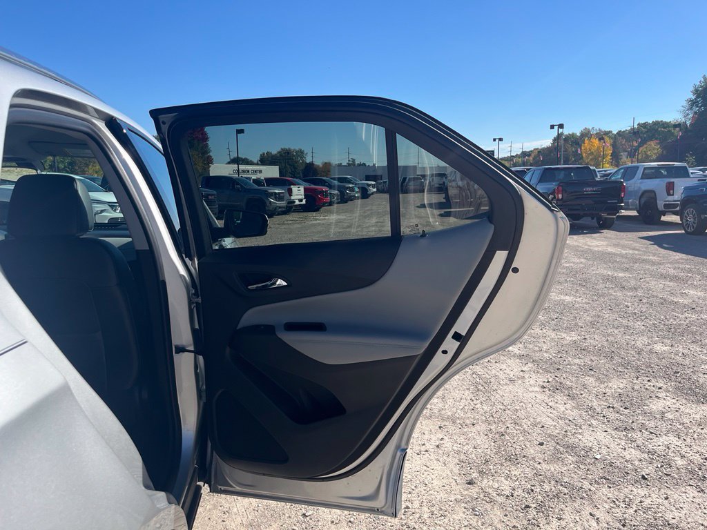 Used 2019 Chevrolet Equinox Premier FWD image 32